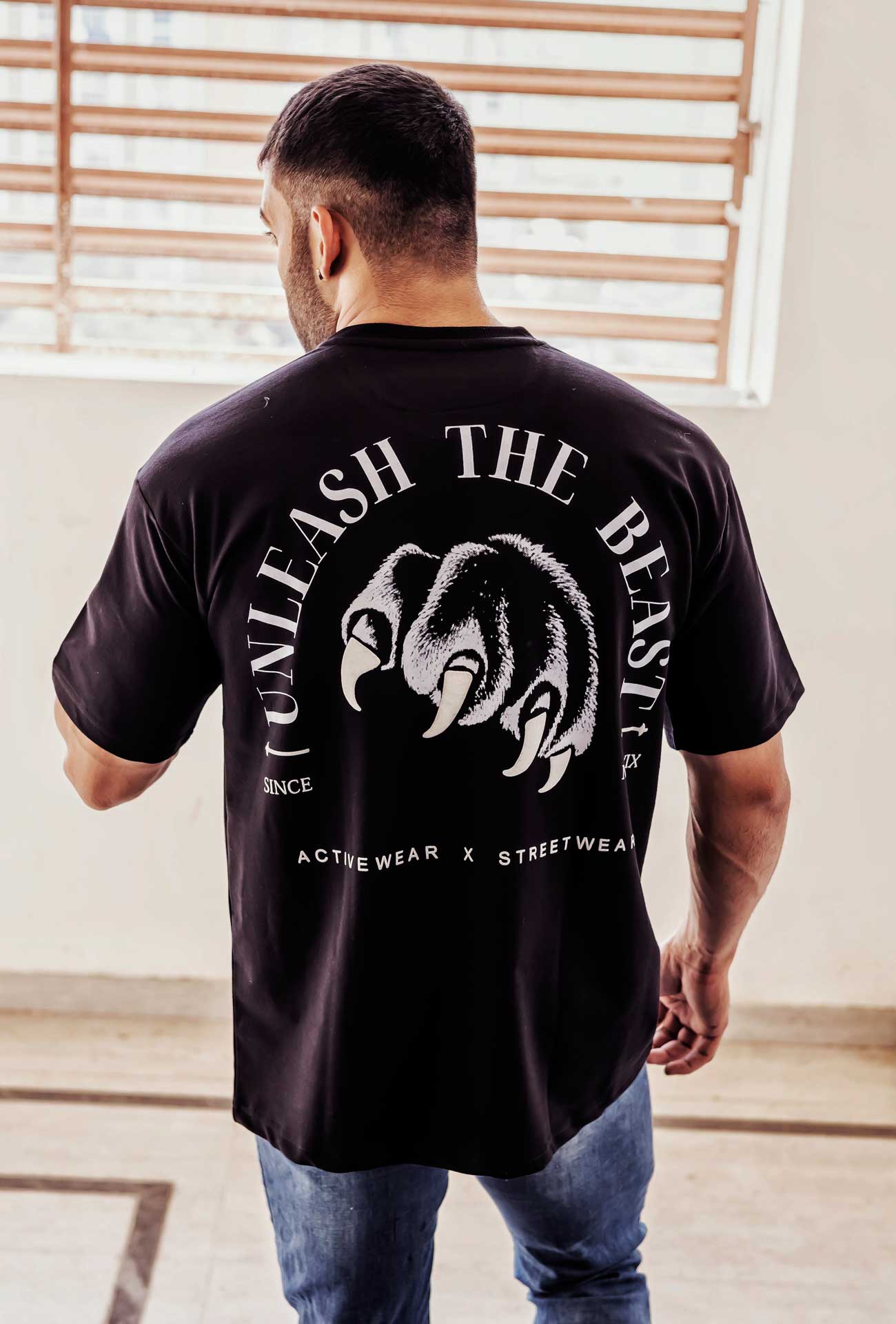 black-clwa-102-wolf-wolfit-tshirt