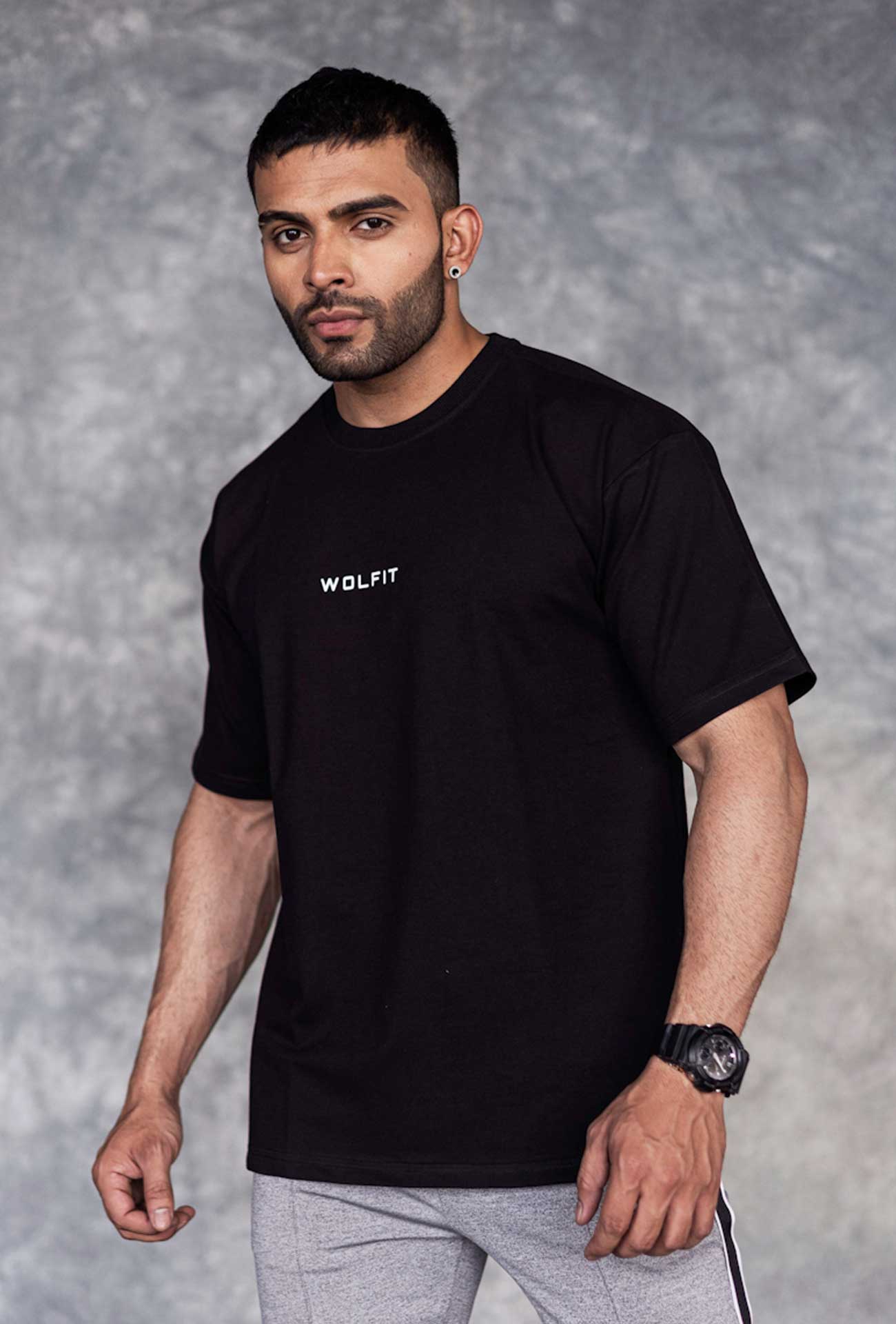 black-wolfit-claw-oversize-tshirt