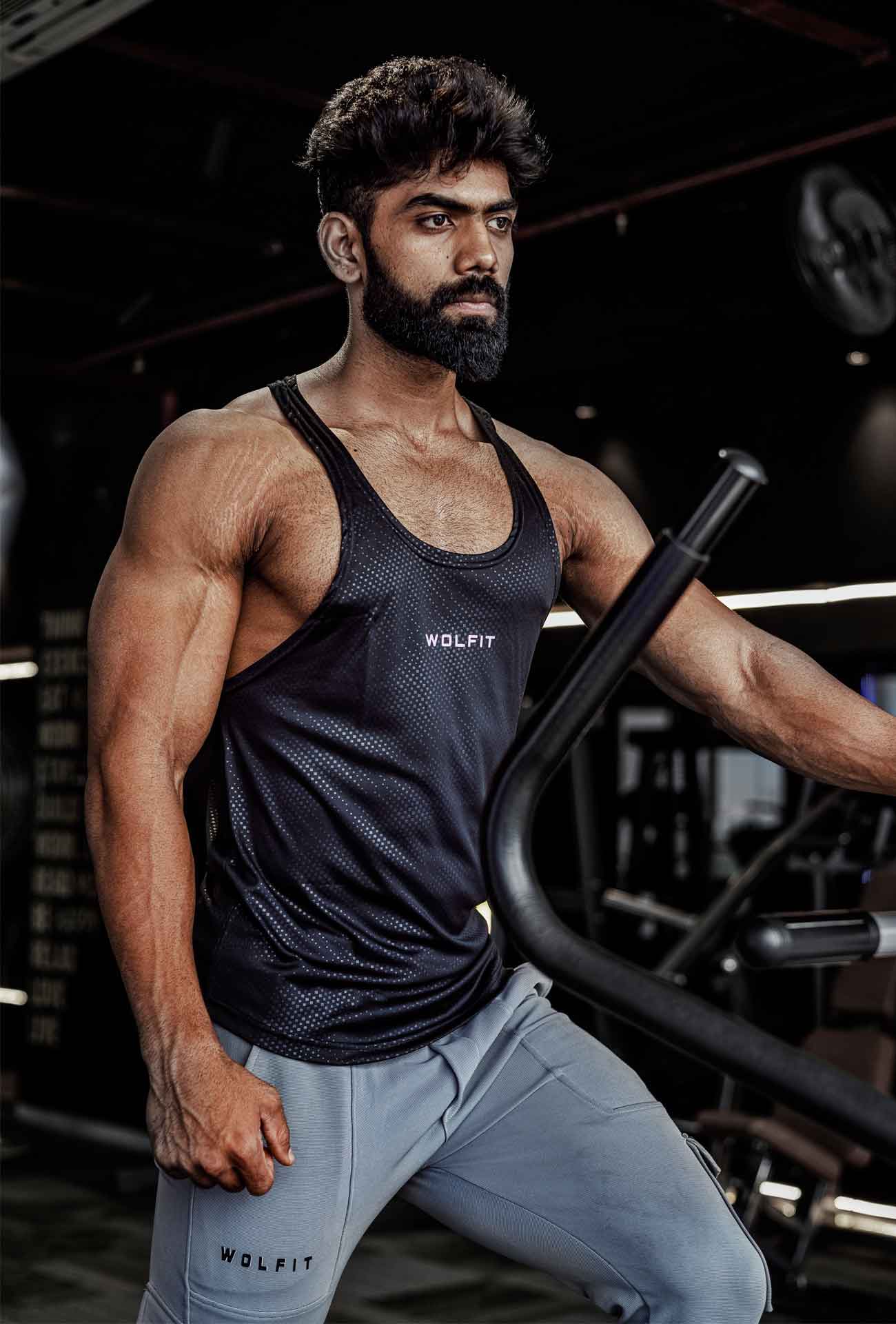dot-wolfit-blackemboss-stringer-vest