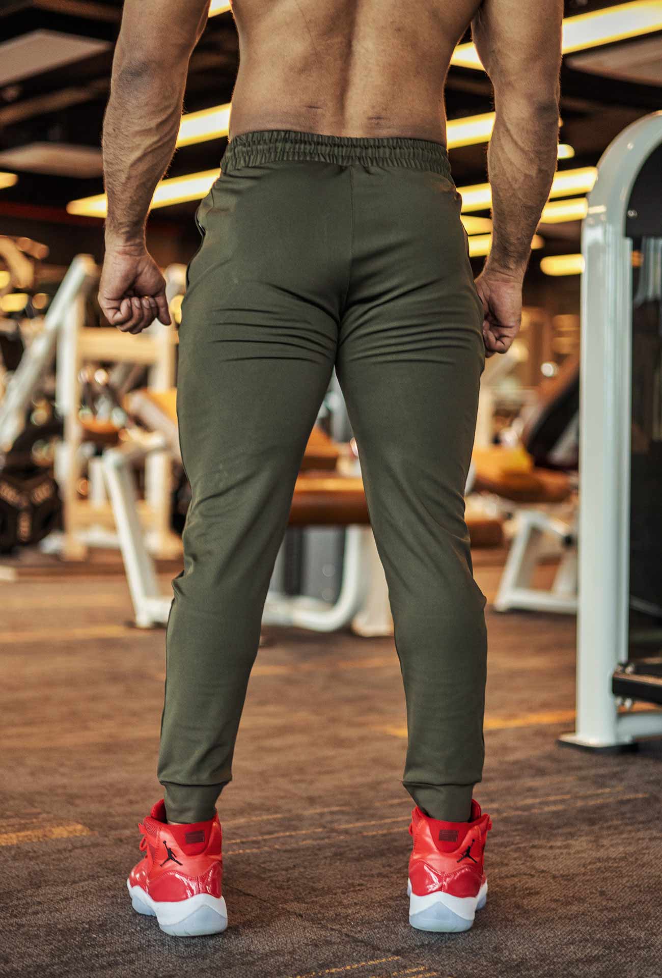 jogger-arrival-tapered-green-wolfit