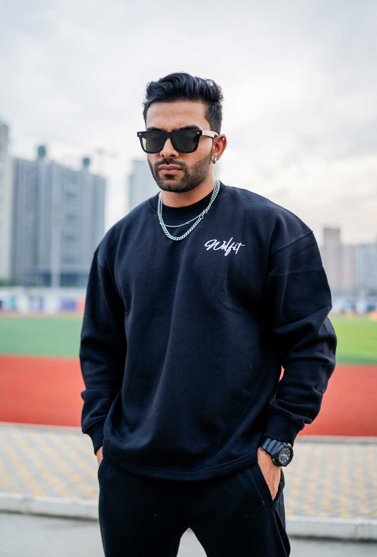 801black--essential-wolfit-winter-sweatshirt