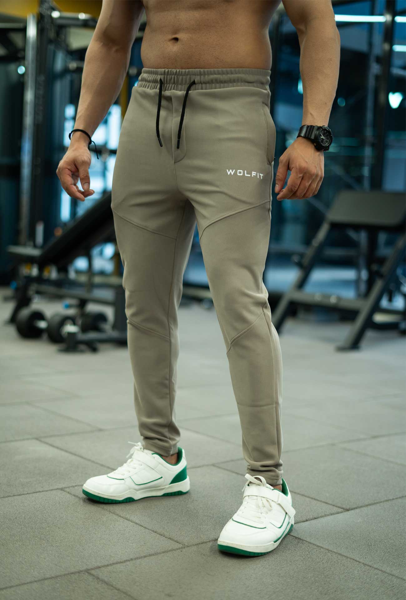 super-cord-tapered-trackpant-mink-wolfit super-cord-tapered-trackpant-mink-wolfit