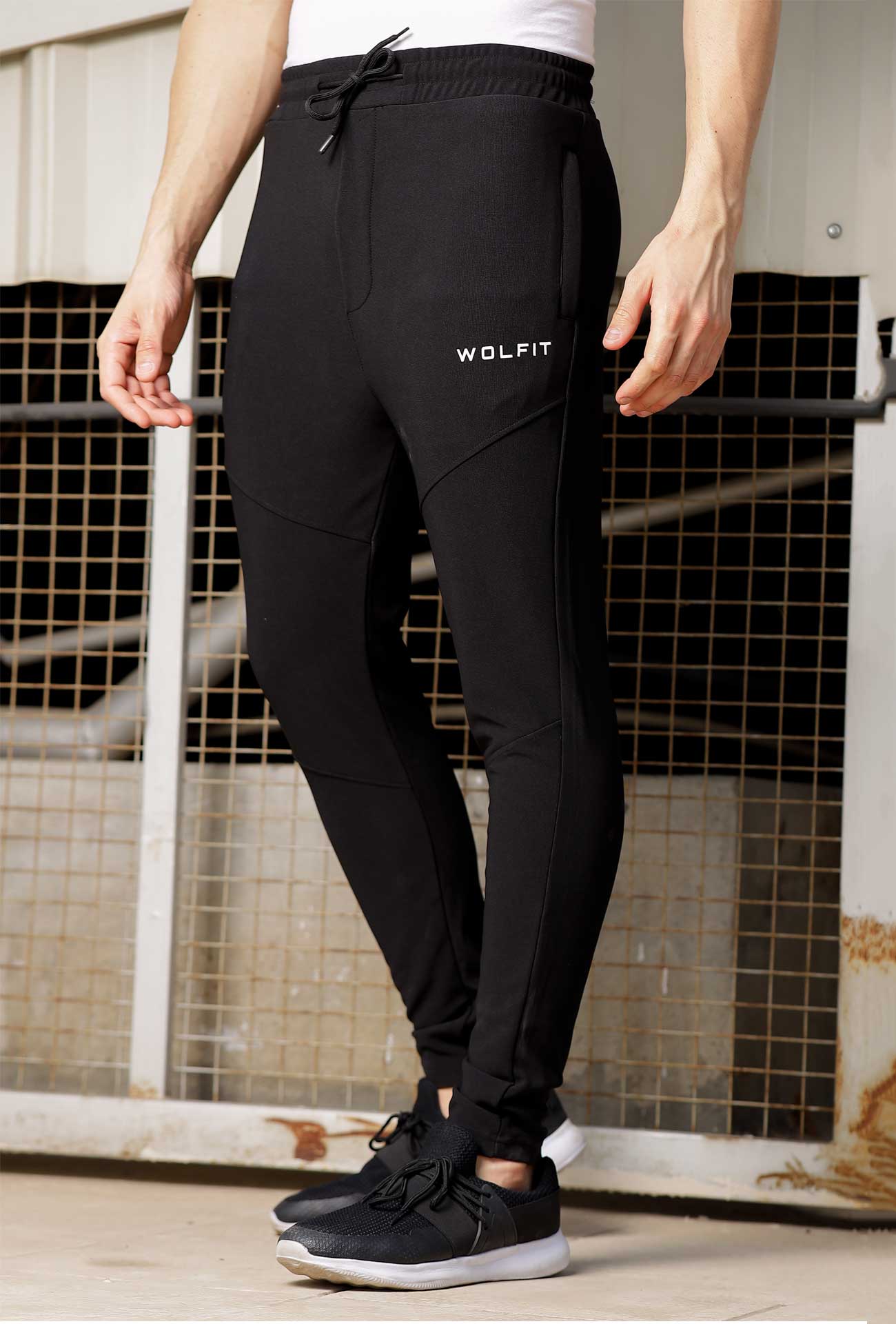 wolfit-cord-super-black-trackpant
