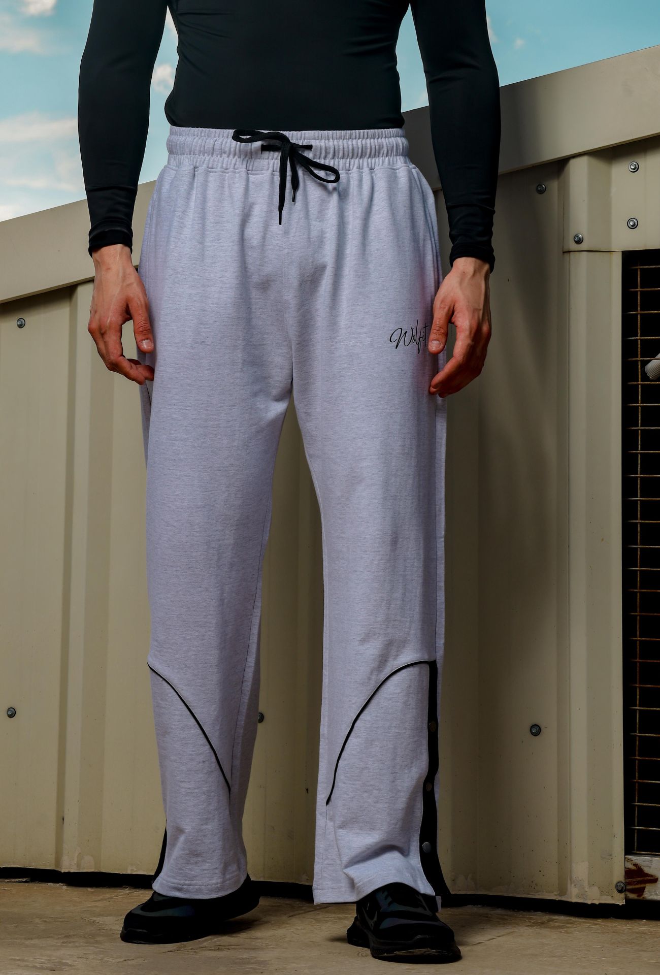 button-oversize-jogger-grey-snap-binding